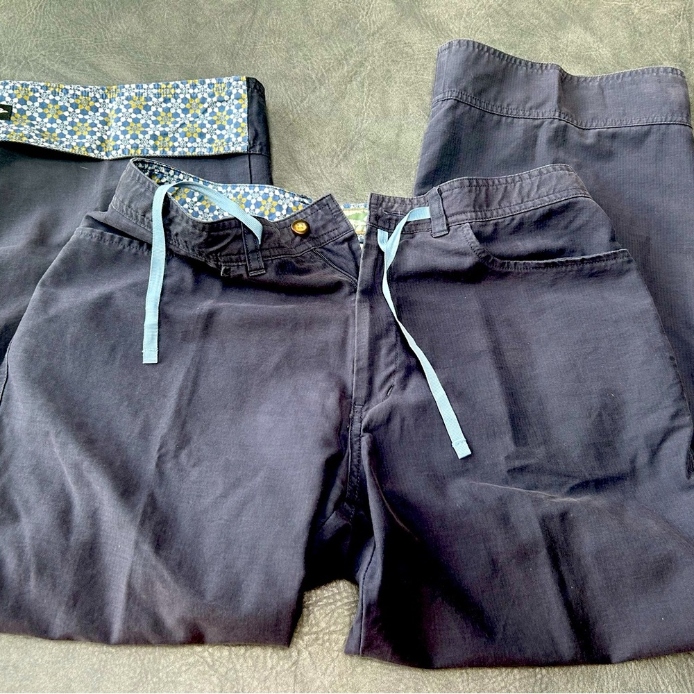 Horny Toad Blue Capris - size 6